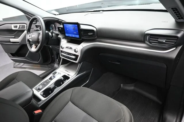 Used 2022 Gray Ford XLT image 29