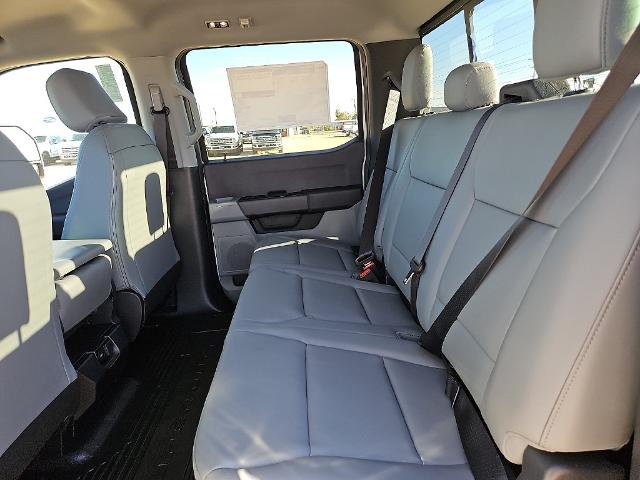 New 2027 Oxford White Ford F-350® XL image 42