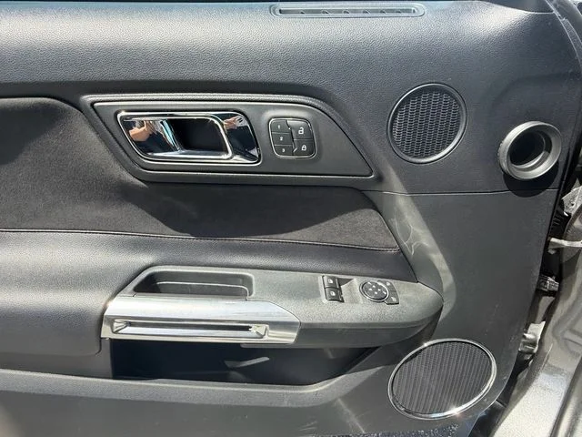 Used 2016 Magnetic Ford GT Premium image 55
