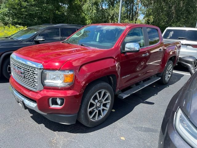 Used 2018 RED QUARTZ TINTCOAT GMC 4WD Denali image 2