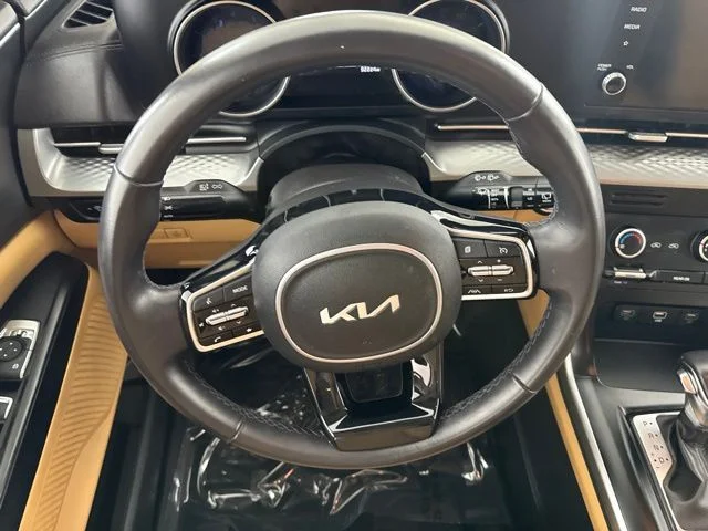 Used 2023 Black Kia LX Seat Package image 25