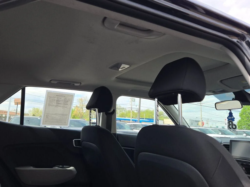 2023 Hyundai Venue SEL - Photo 10