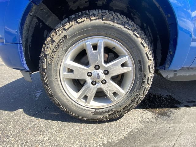 Used 2010 Blue Ford XLT image 10