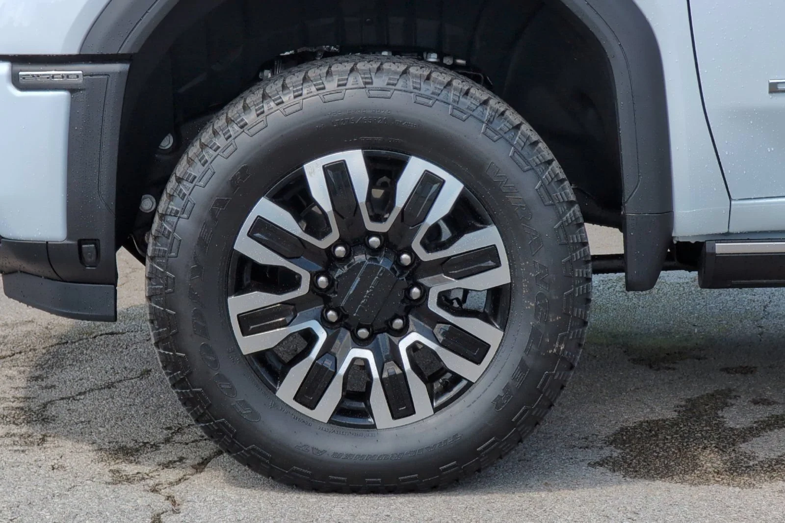 New 2026 Glacier White Tricoat GMC Denali Ultimate image 26