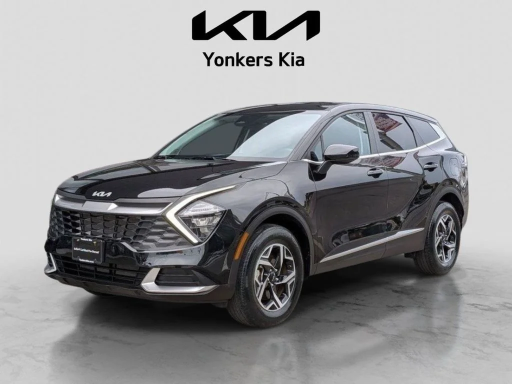 Used 2023 Black Kia LX image 1