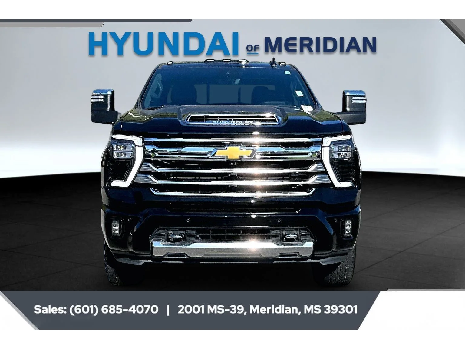 Used 2024 BLACK Chevrolet High Country image 3