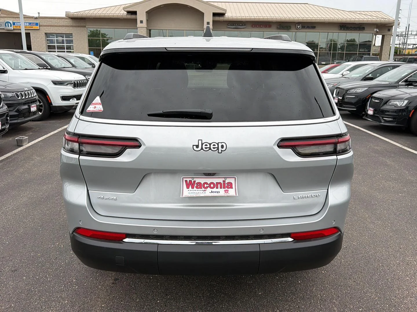 New 2026 Silver Zynith Jeep Laredo X image 6
