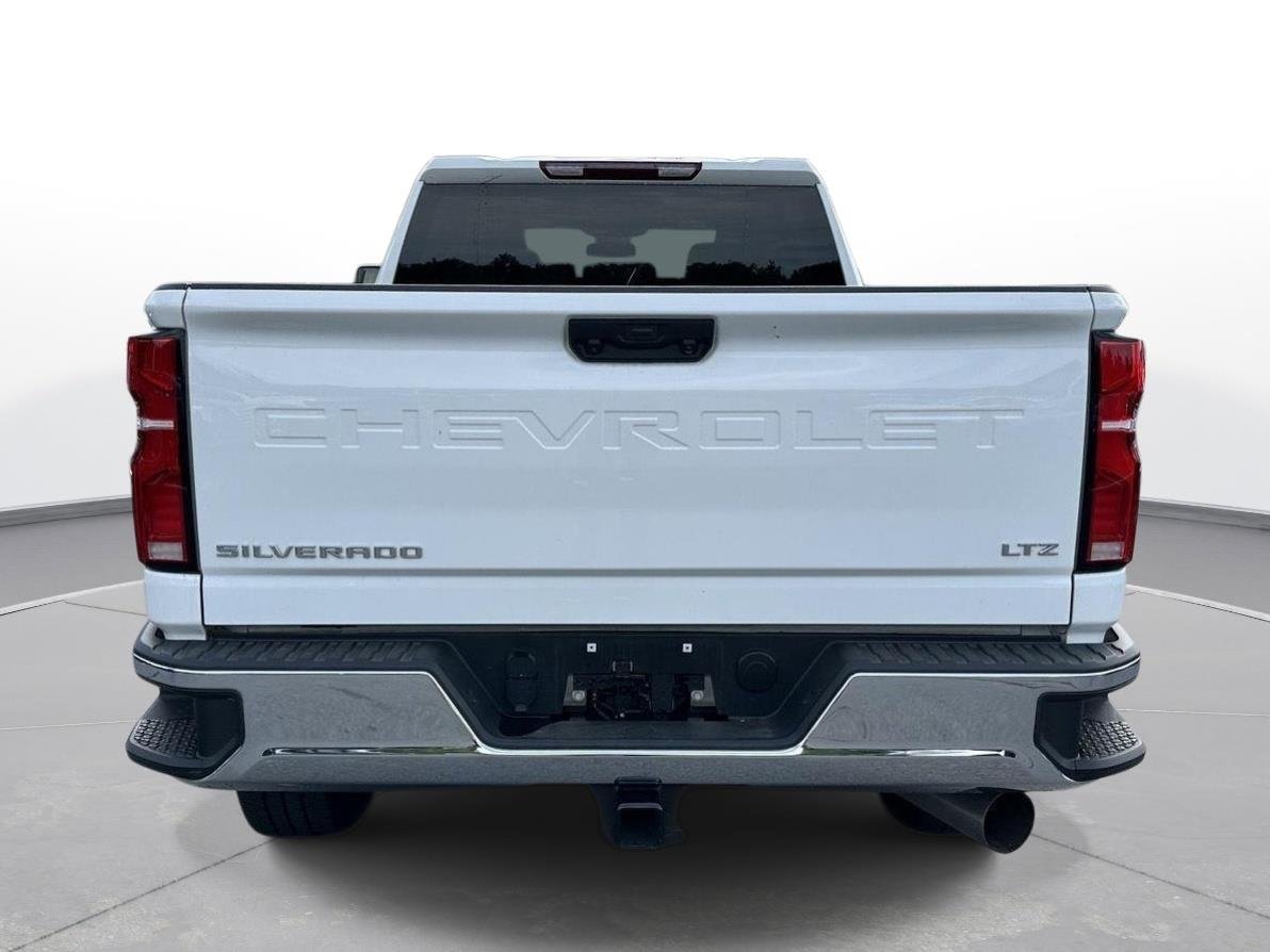 Used 2026 Summit White Chevrolet LTZ image 7