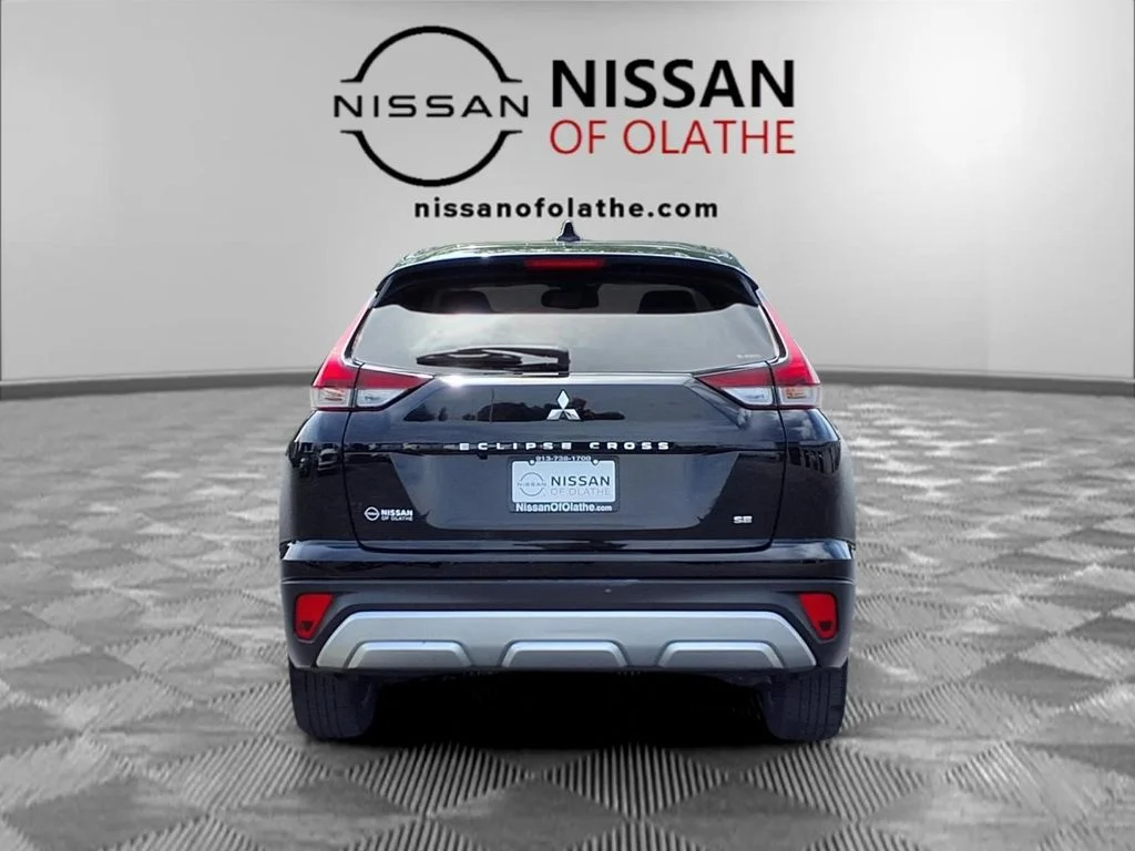Used 2024 Black Mitsubishi  image 25
