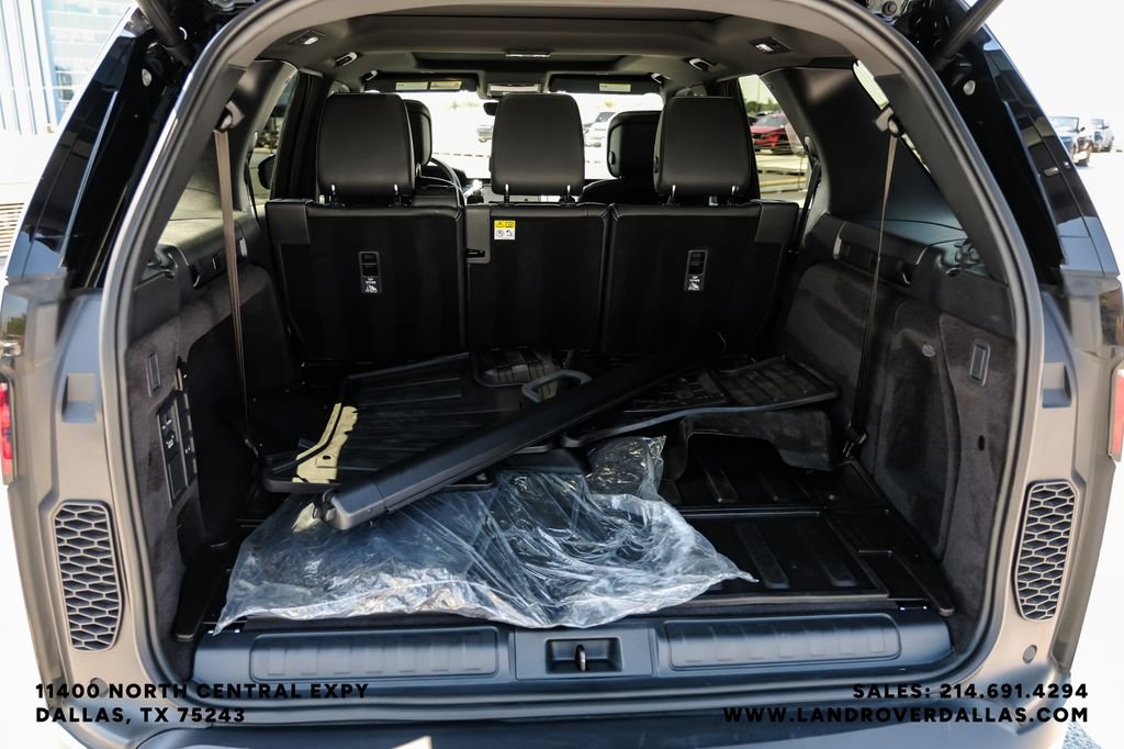Used 2025 Black Land Rover S image 43