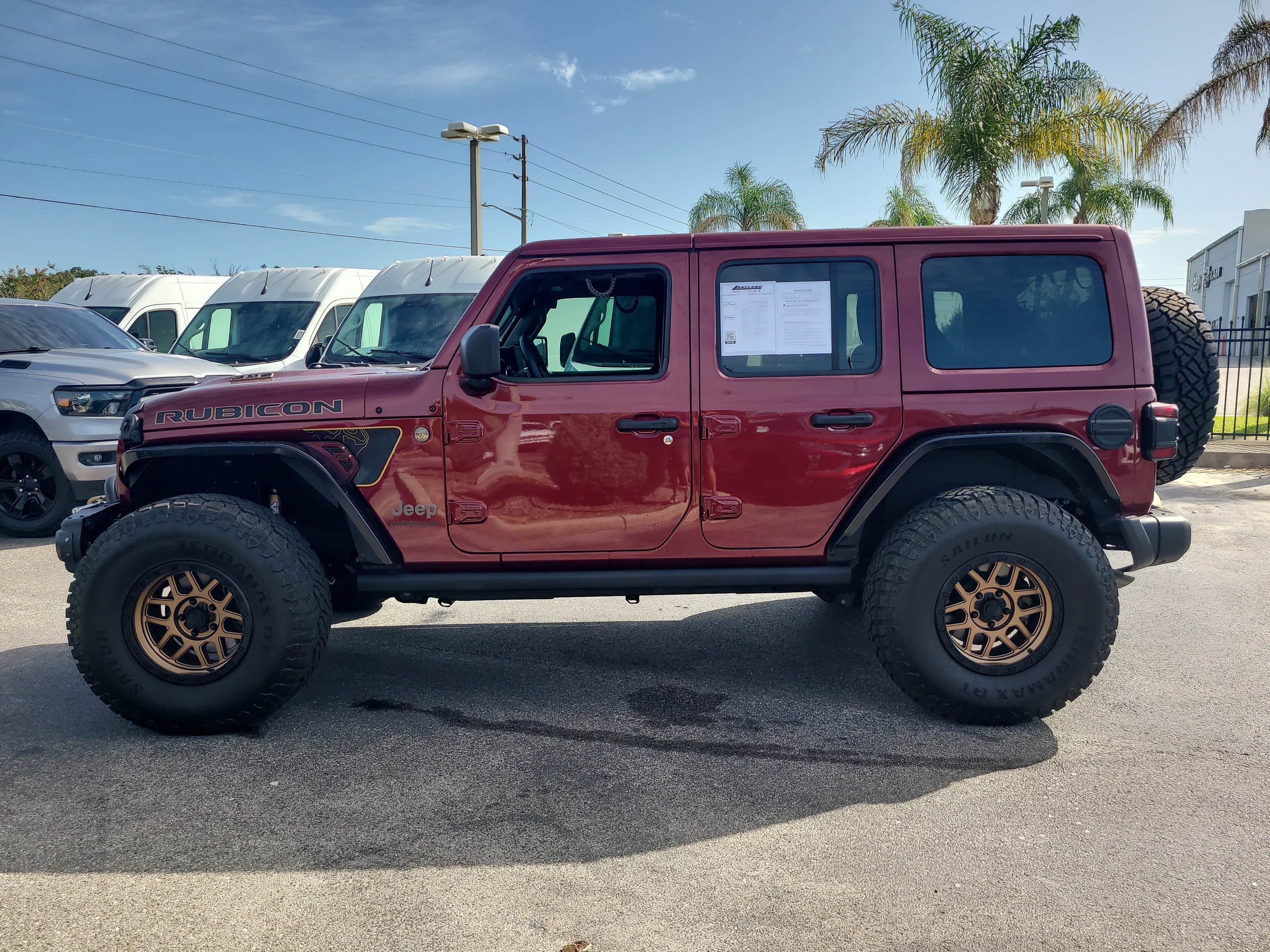 Used 2021 Snazzberry Pearlcoat Jeep Unlimited Rubicon 392 image 7