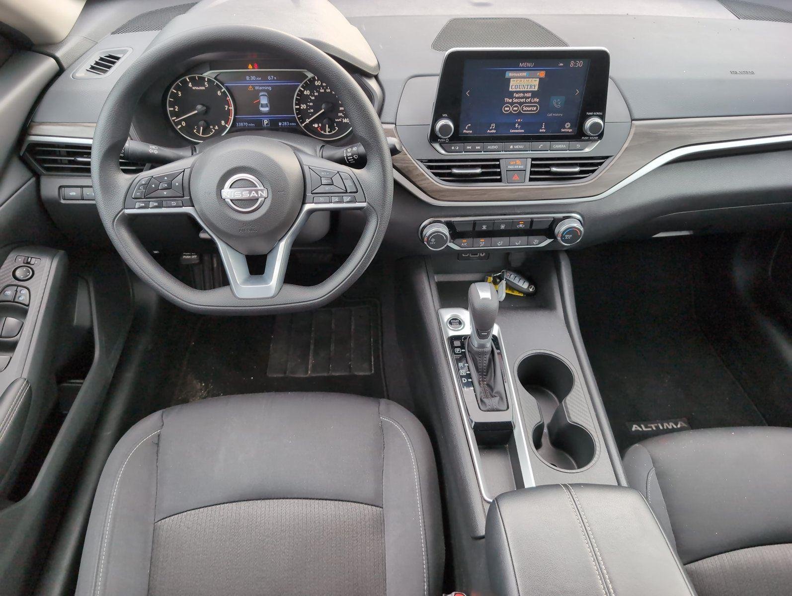 2025 Nissan Altima SV - Photo 32