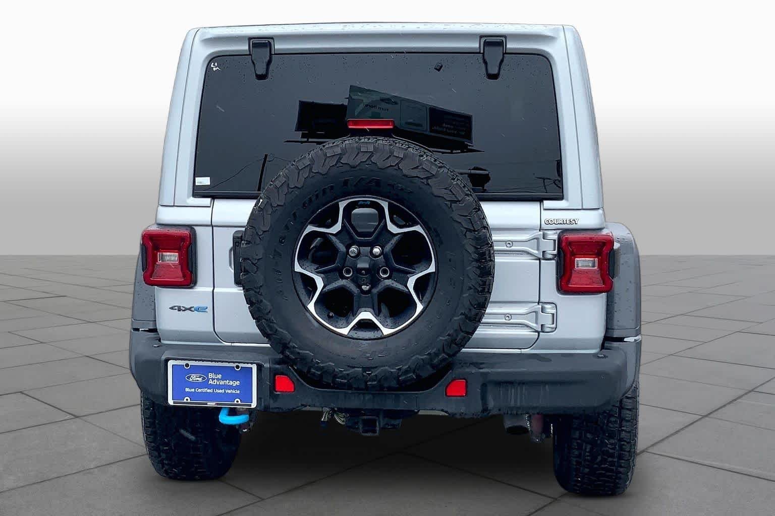 Certified Used 2023 Silver Zynith Clearcoat Jeep Rubicon image 5