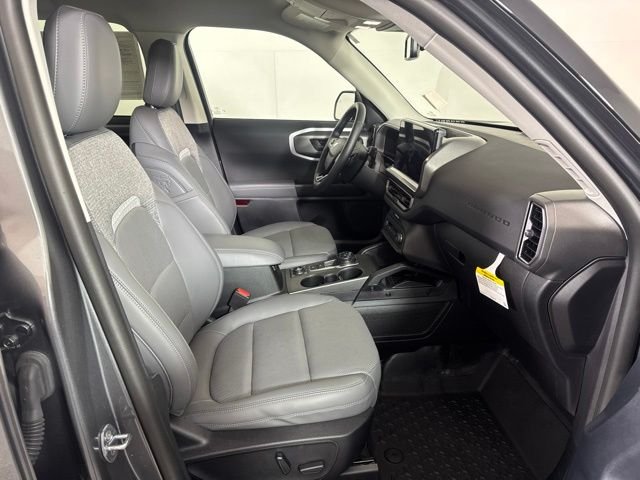 Used 2025 Gray Ford Badlands image 4