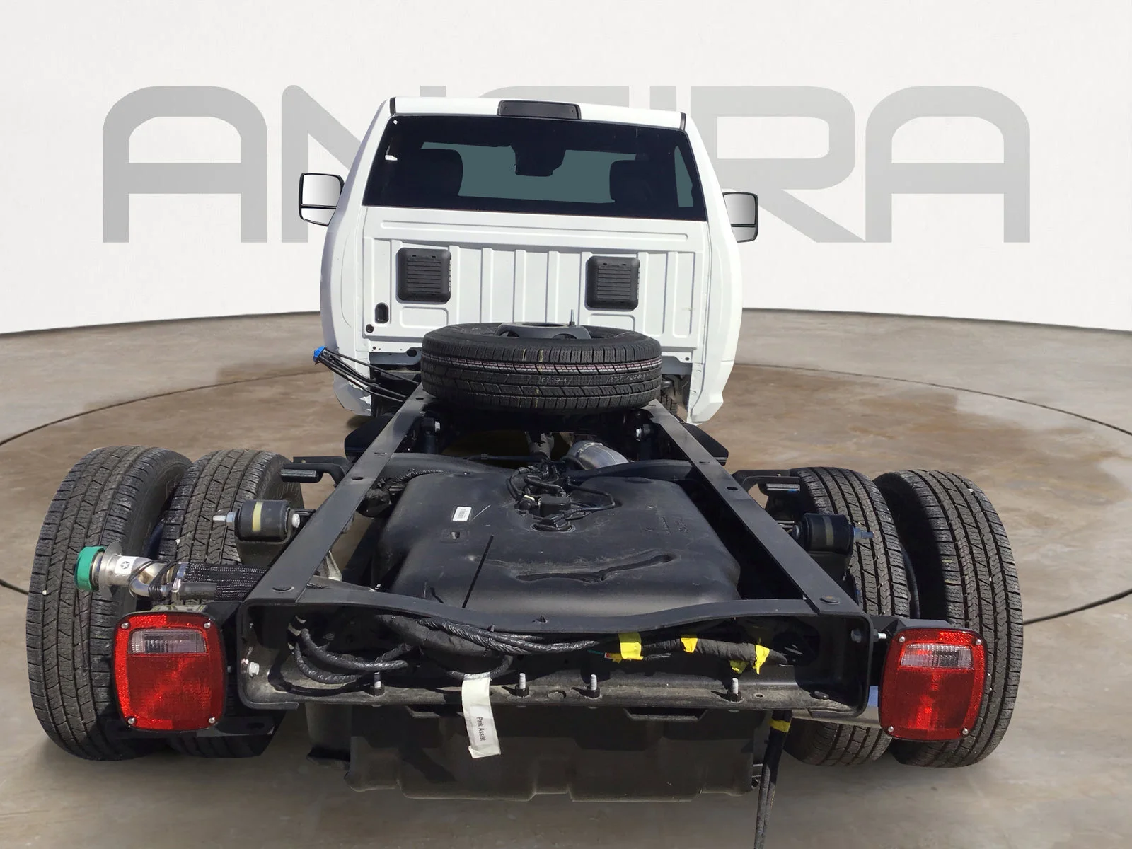 2026 RAM 3500 Chassis Tradesman - Photo 9