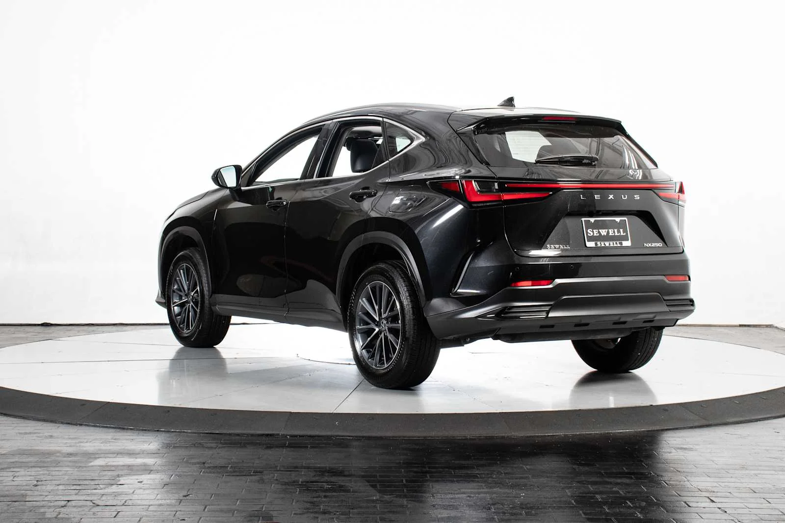 Certified Used 2025 CAVIAR Lexus Premium image 4
