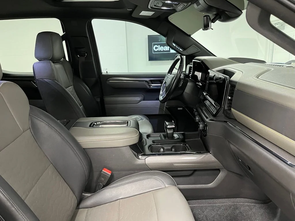 Used 2022 Blue Chevrolet ZR2 image 55