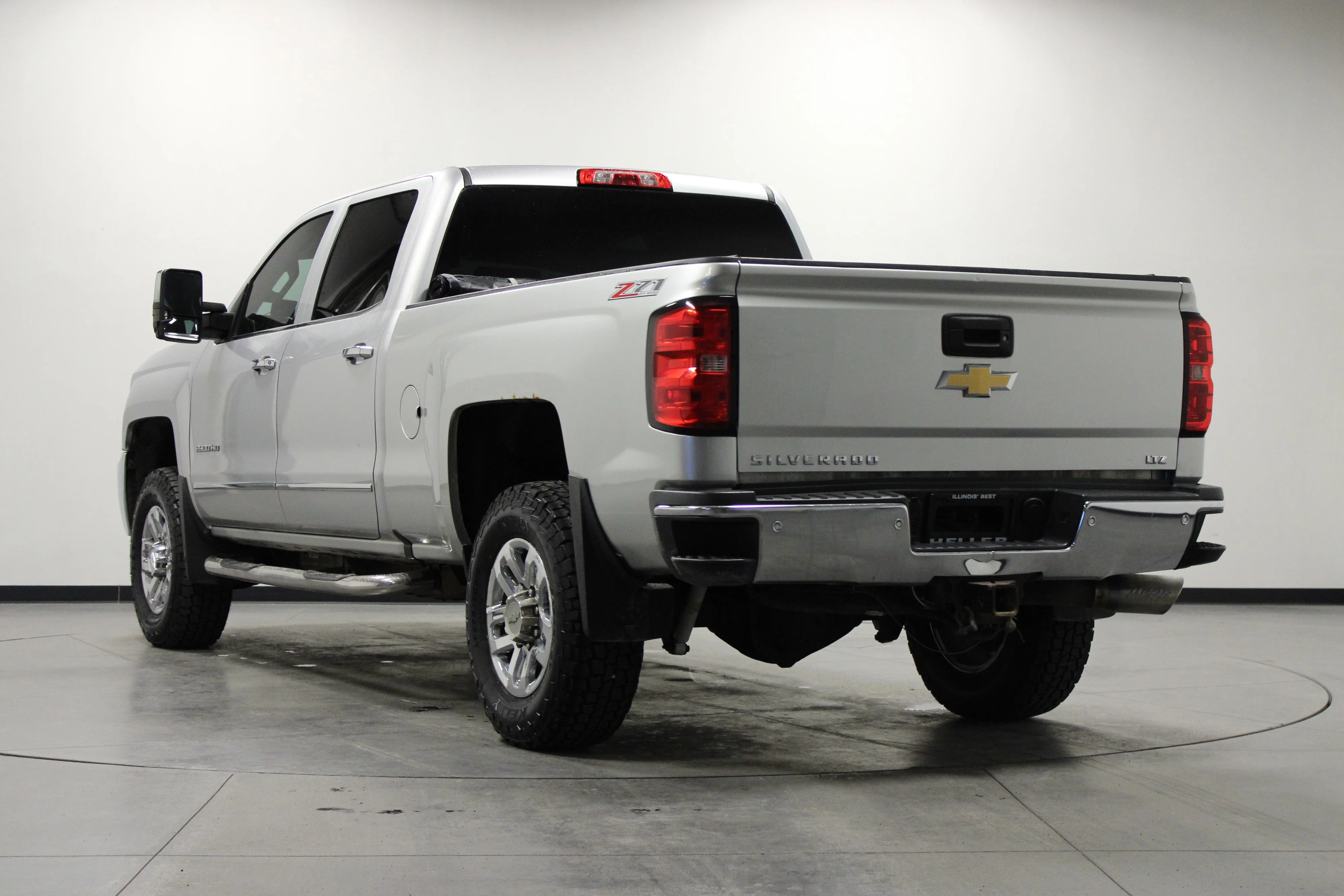 Used 2016 SILVER ICE METALLIC Chevrolet LTZ image 6