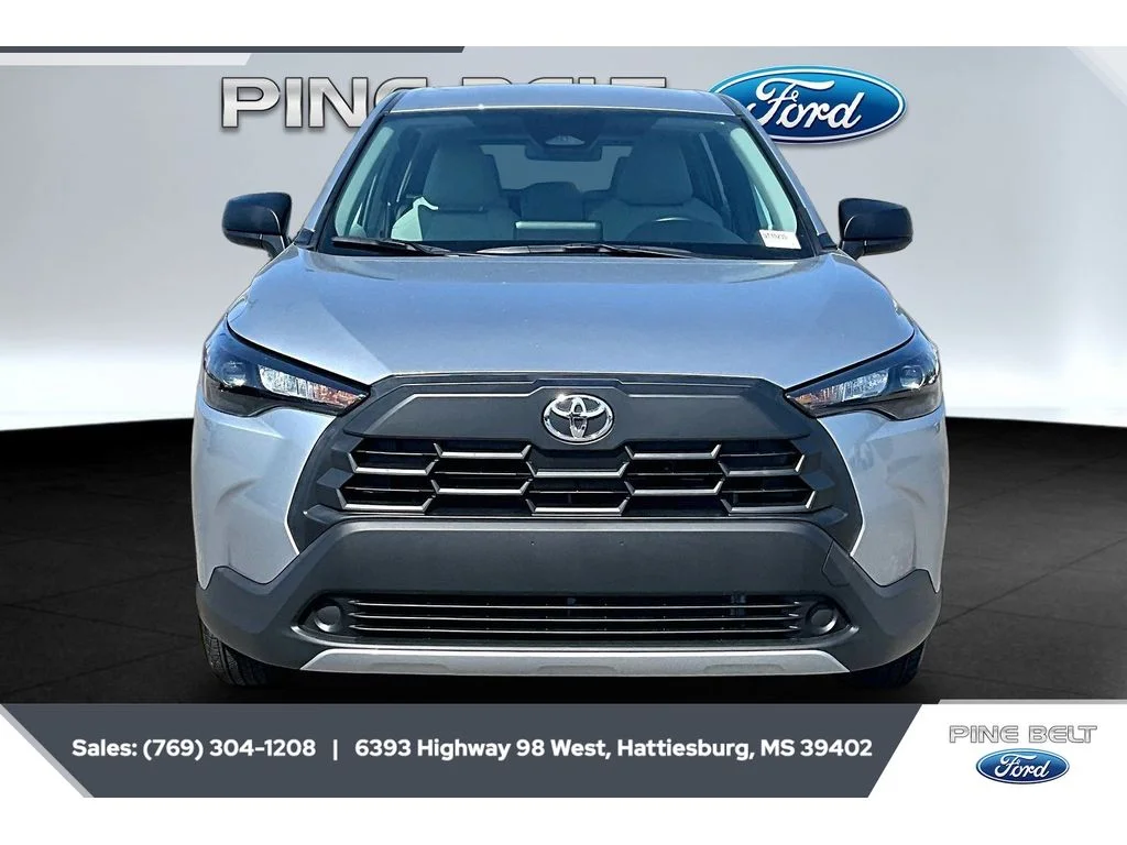 Used 2026 Sonic Silver Toyota L image 3
