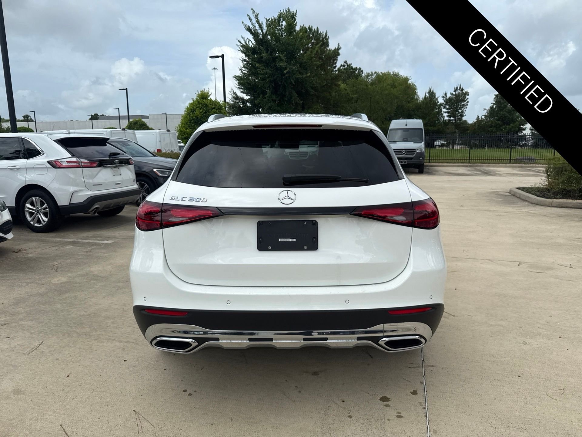 Certified Used 2026 Polar White Mercedes-Benz GLC 300 image 5