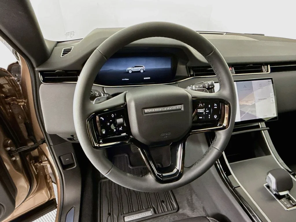 New 2026  Land Rover S image 12