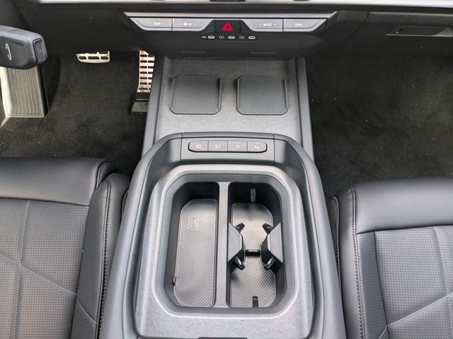 New 2027 Glacial White Pearl Kia X-LINE SX image 23