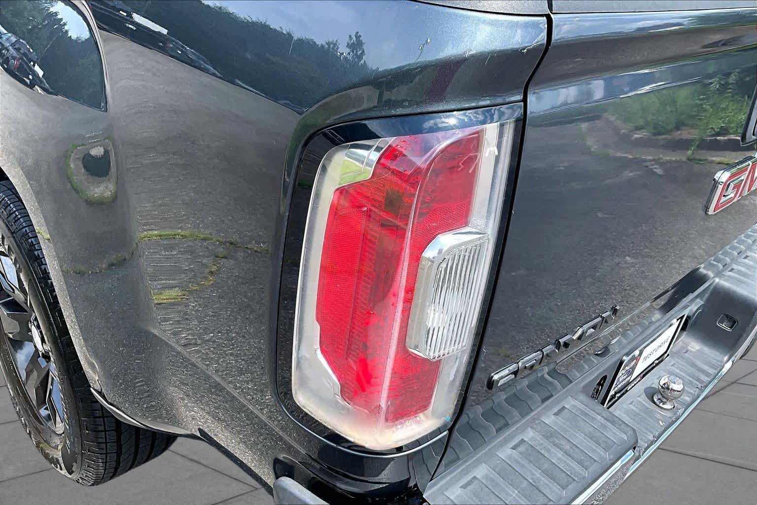 Used 2016 Cyber Gray Metallic GMC 2WD SLE image 27