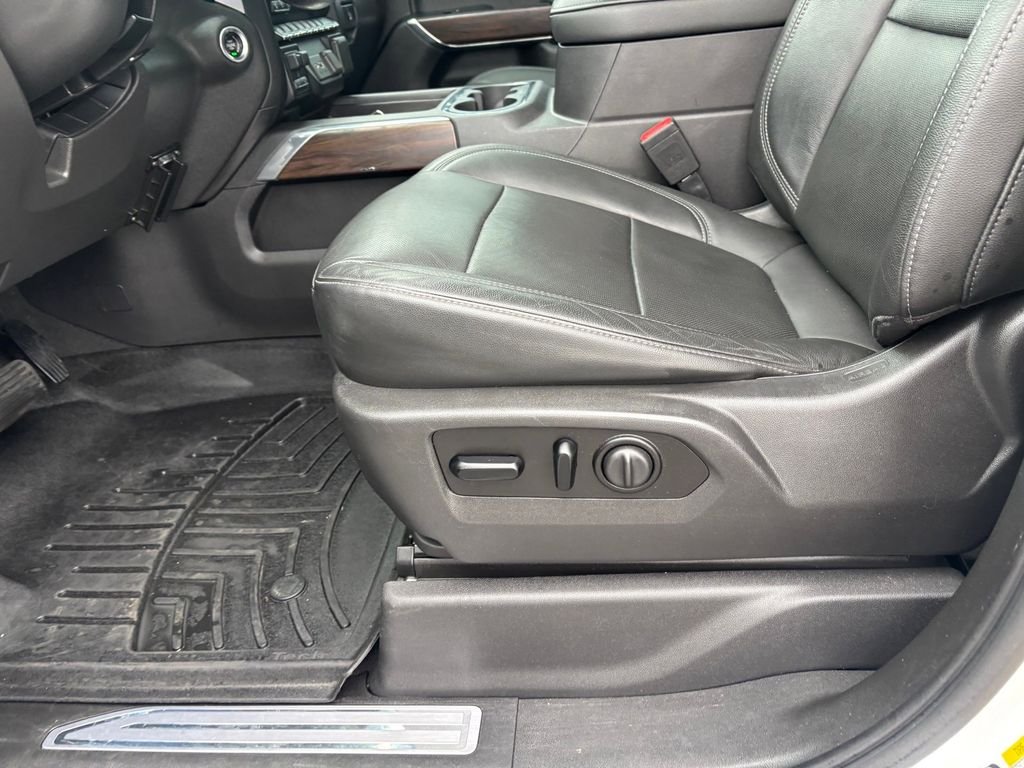 Used 2020 White GMC SLT image 26