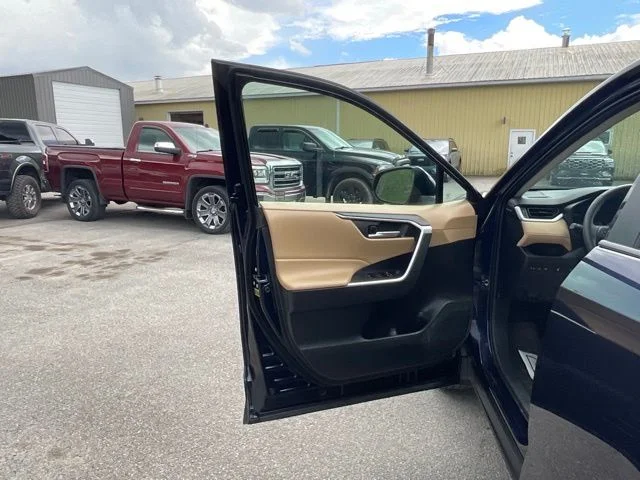 Used 2024 Blueprint Toyota XLE image 27