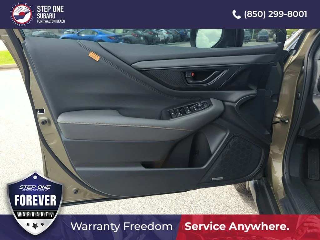 Used 2025 Green Subaru Wilderness image 18
