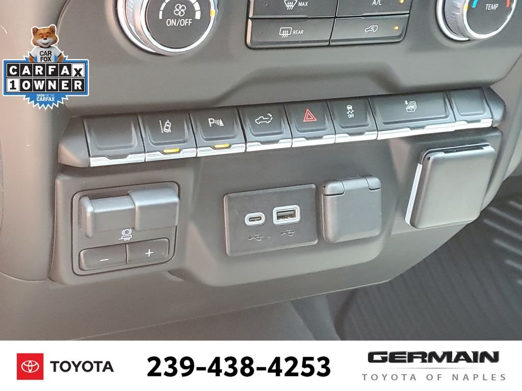 Used 2024 White Chevrolet Custom image 32