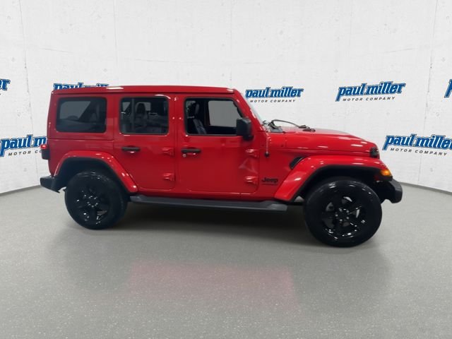 Certified Used 2021 Firecracker Red Clearcoat Jeep Unlimited Sahara Altitude image 5