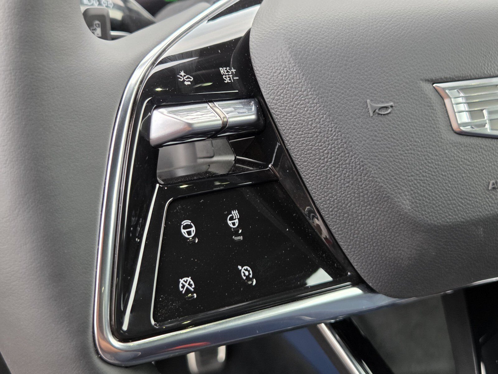 2026 Cadillac OPTIQ Premium Sport - Photo 21
