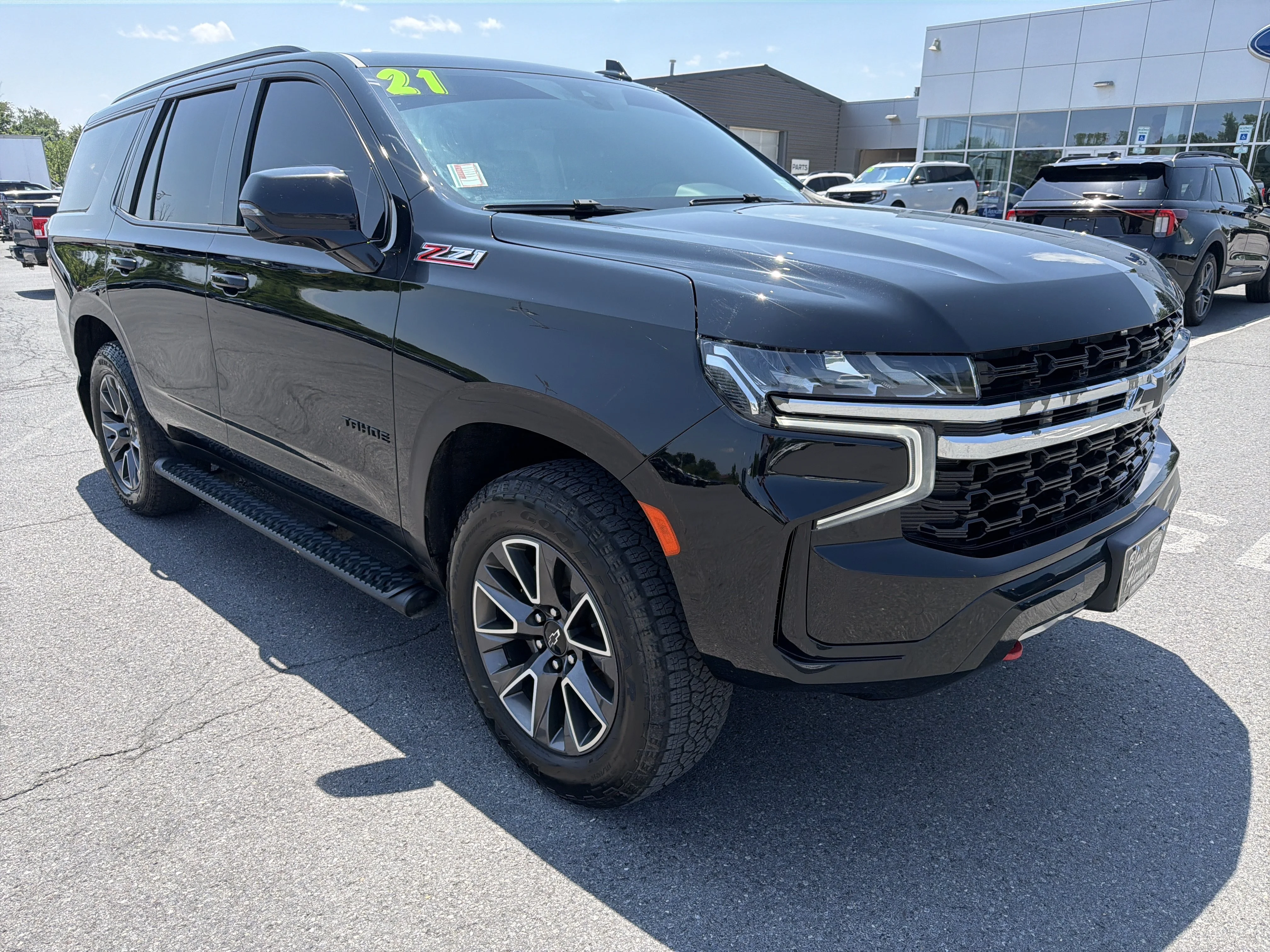 Used 2021 Black Chevrolet Z71 image 1