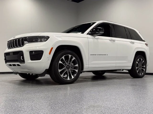 Used 2023 White Jeep Overland image 6