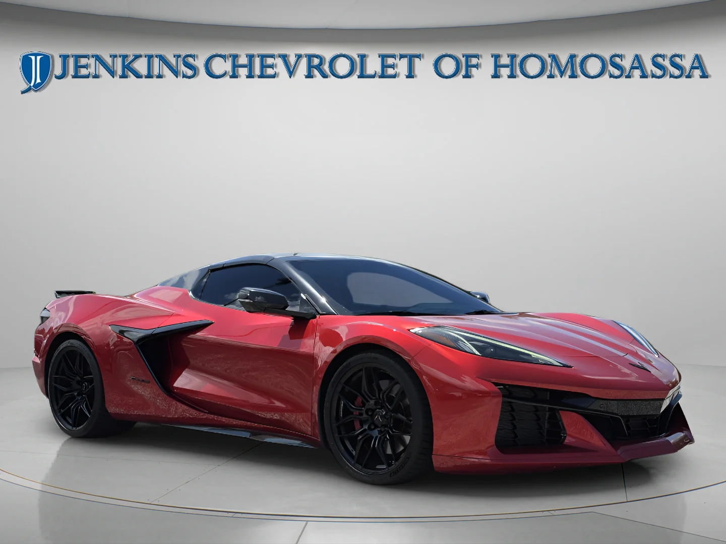 Used 2023 Red Mist Metallic Tintcoat Chevrolet 2LZ image 2