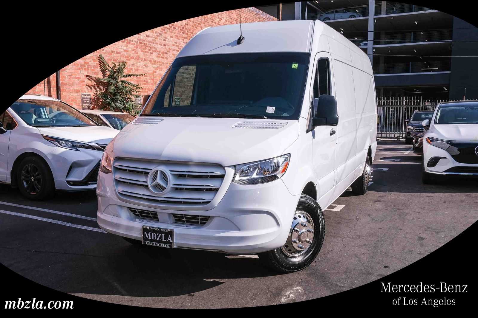 2022 Mercedes-Benz Sprinter 2500 170 WB 3.0D High Roof's photo