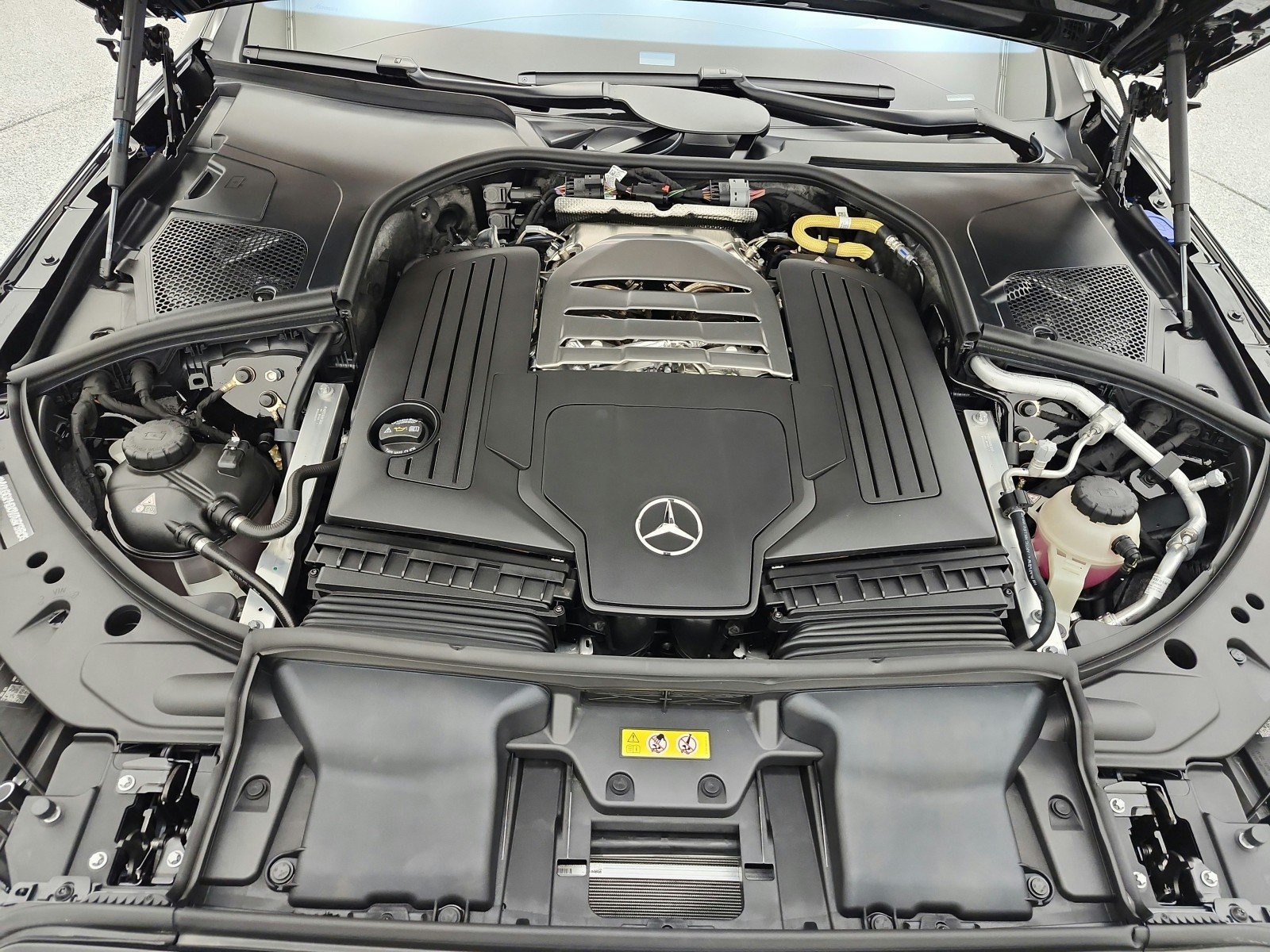 New 2027 Obsidian Black Metallic Mercedes-Benz S 580 4MATIC® Sedan image 12