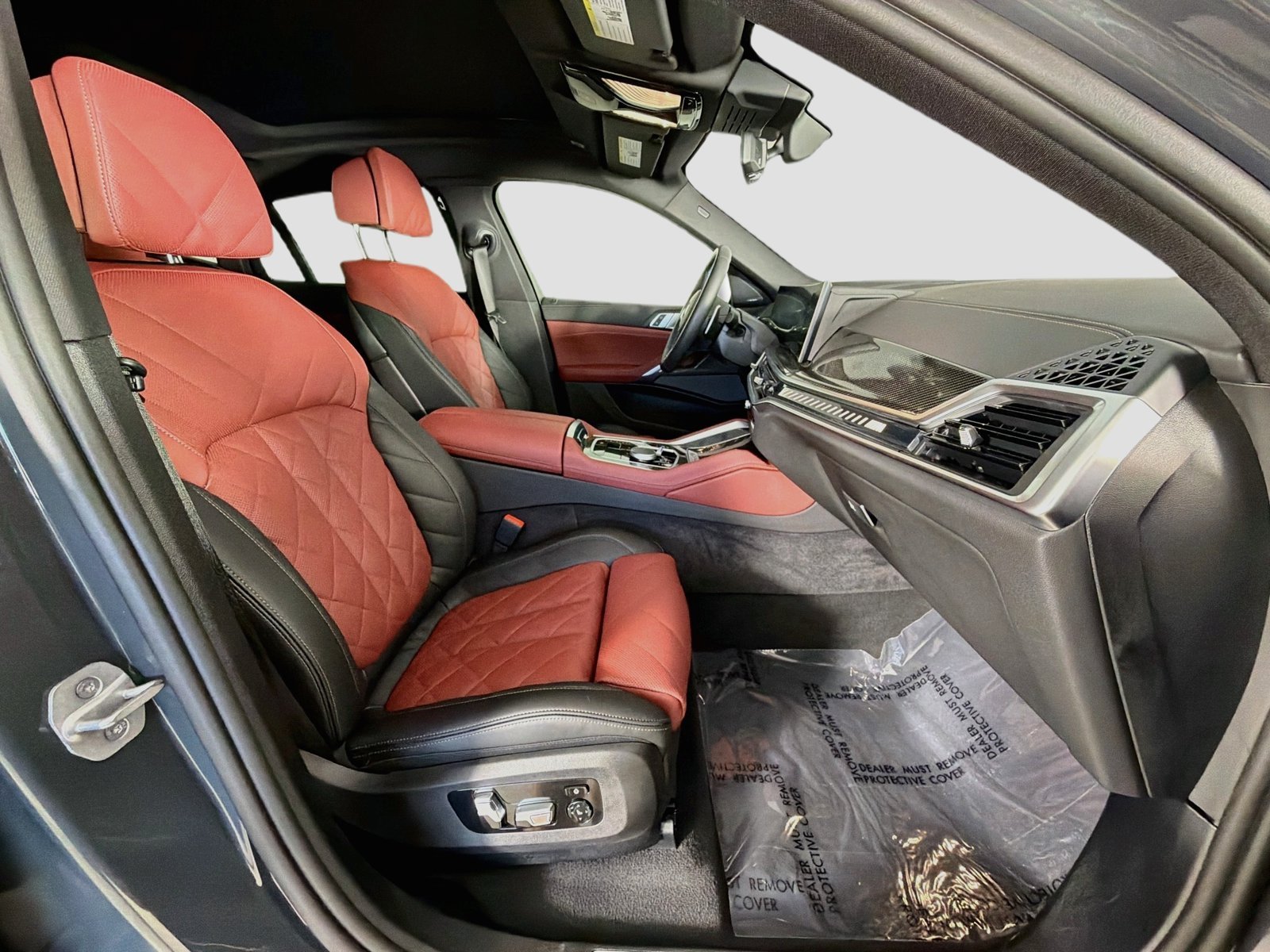 Used 2026 Dravit Grey Metallic BMW M60i image 30