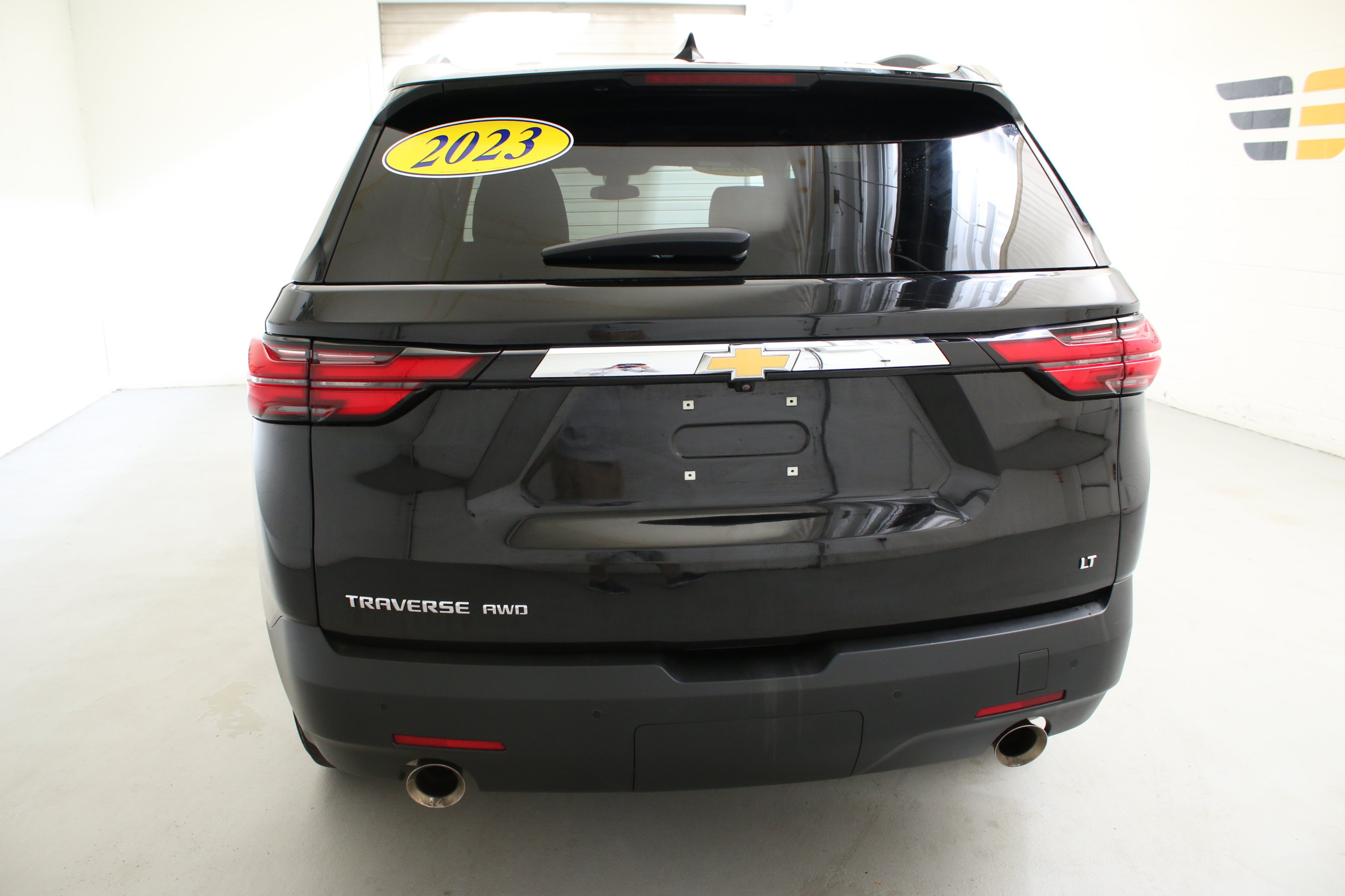 Used 2023 Mosaic Black Metallic Chevrolet LT Leather image 8
