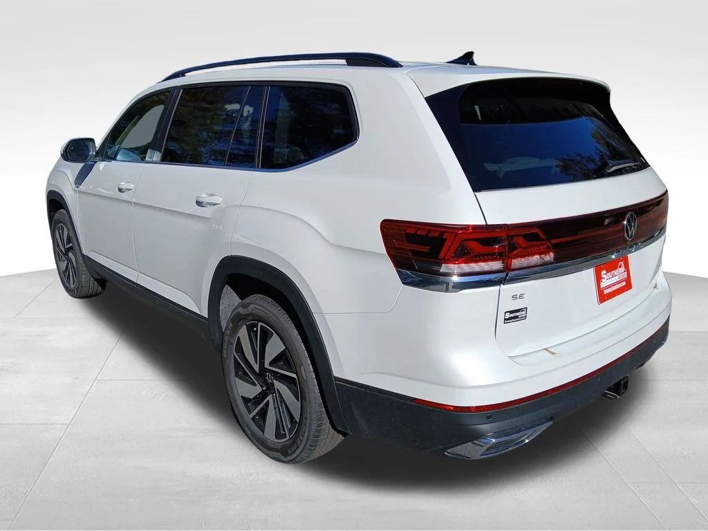 New 2026 White Volkswagen 2.0T SE w/Technology image 3