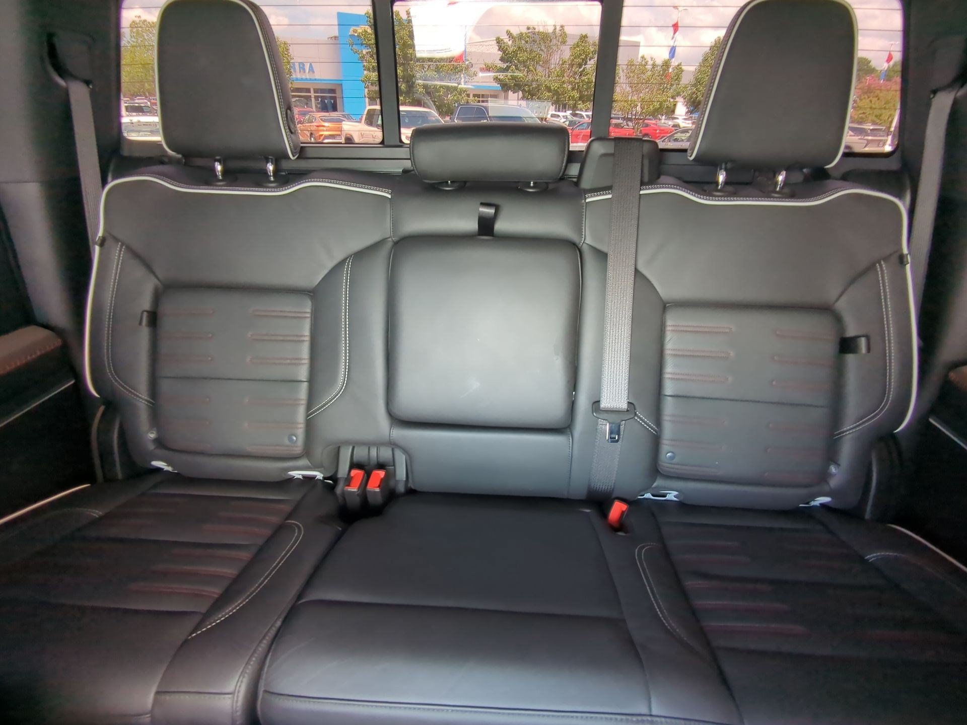 Used 2025 Summit White GMC AT4X image 22