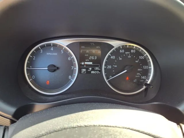 Used 2025 Gray Nissan S image 11