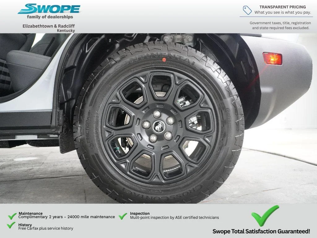 New 2026 Space White Metallic Ford Badlands® image 31