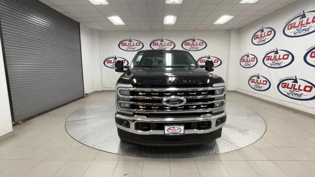 New 2026 Agate Black Metallic Ford Lariat image 4