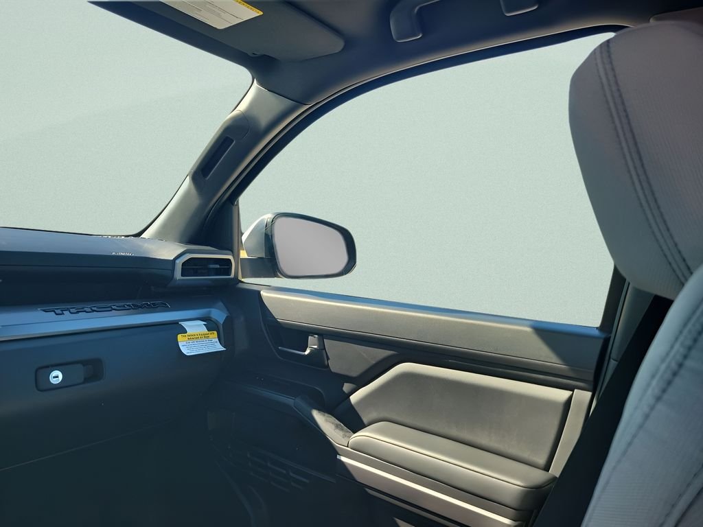 2026 Toyota Tacoma SR5 - Photo 11