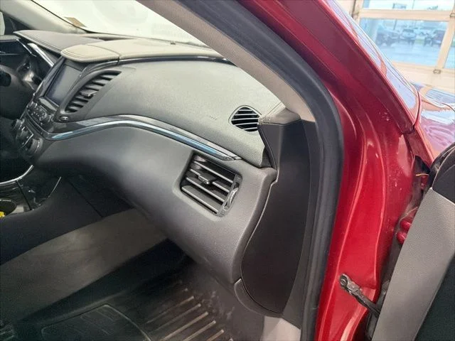 Used 2015 Red Chevrolet LTZ image 37