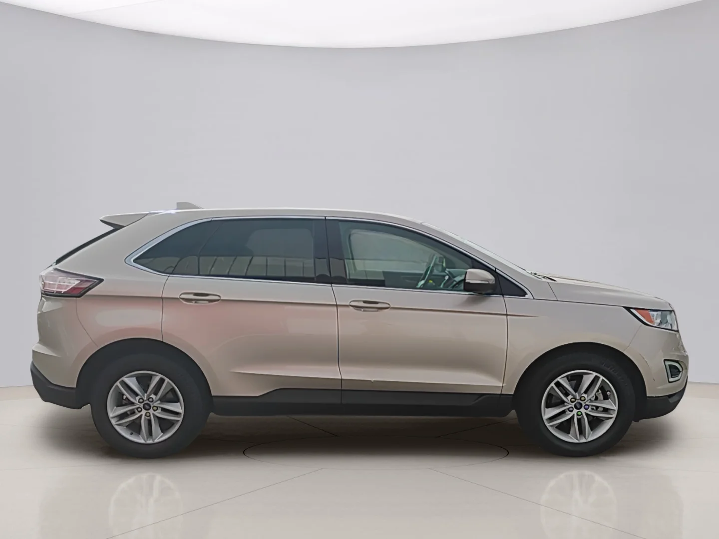 Used 2018 Gold Ford SEL image 6