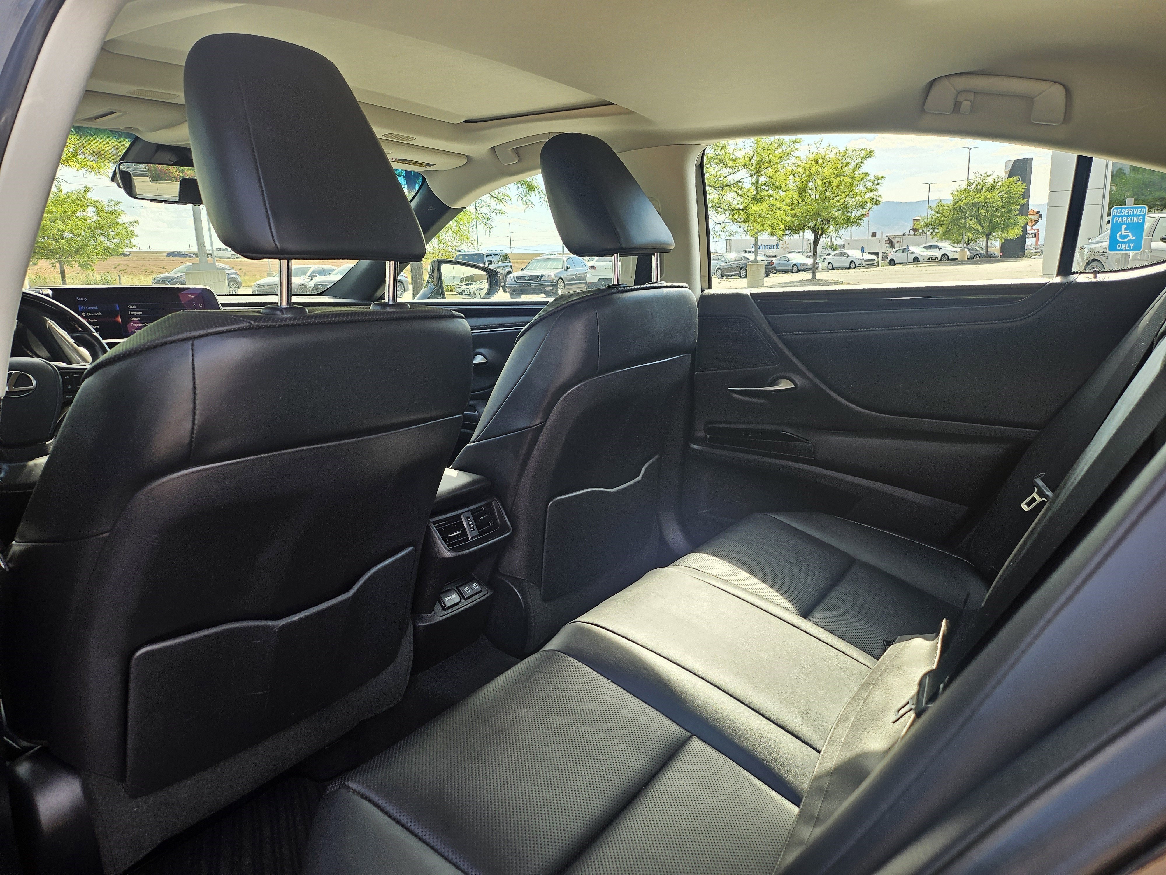 Used 2021 Black Lexus 300h image 16