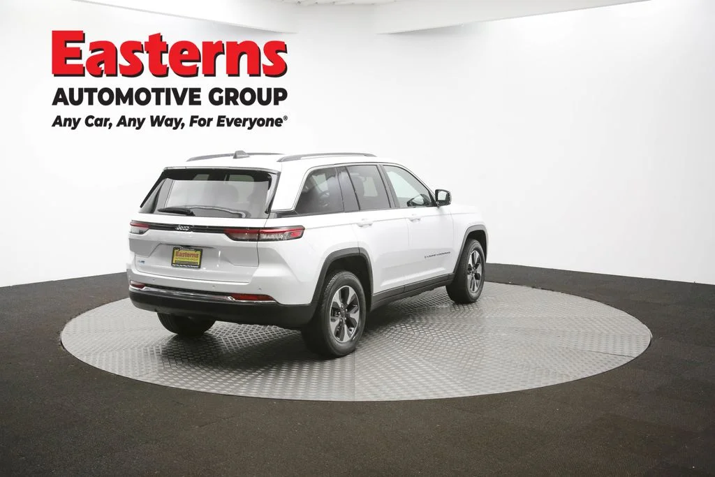 Used 2023 White Jeep 4xe image 40
